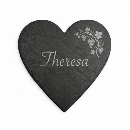Schieferherz mit Weinrebe-Symbol (10–30 cm) – personalisierte Namensgravur als Geschenk