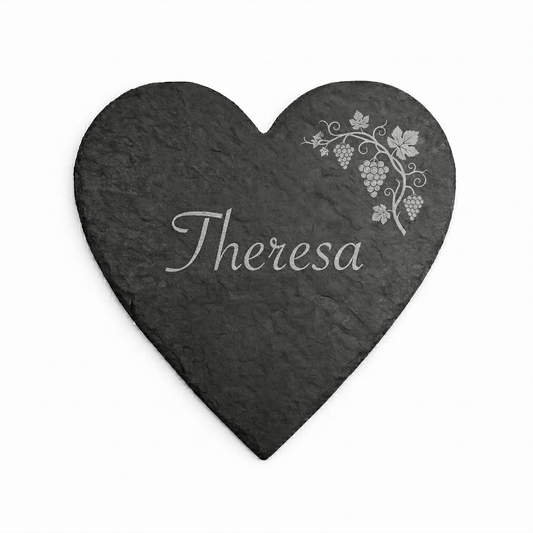 Schieferherz mit Weinrebe-Symbol (10–30 cm) – personalisierte Namensgravur als Geschenk