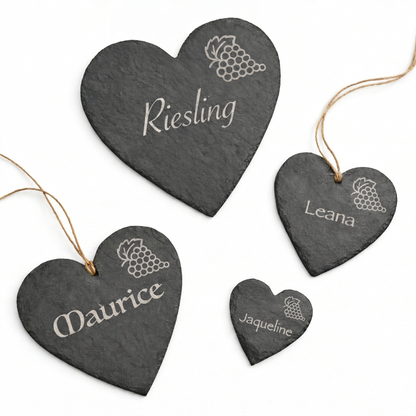 Schieferherz mit Weintraube-Symbol (10–30 cm) – personalisierte Namensgravur als Geschenk