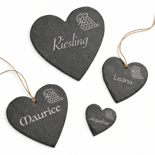 Schieferherz mit Weintraube-Symbol (10–30 cm) – personalisierte Namensgravur als Geschenk