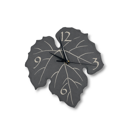 Weinblatt Uhr aus Schiefer, ca. 28 cm, graviert